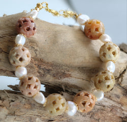 Soapstone and Freshwater Pearl Bracelet