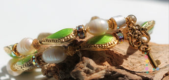 Green Cloisonné, Pearl Bracelet