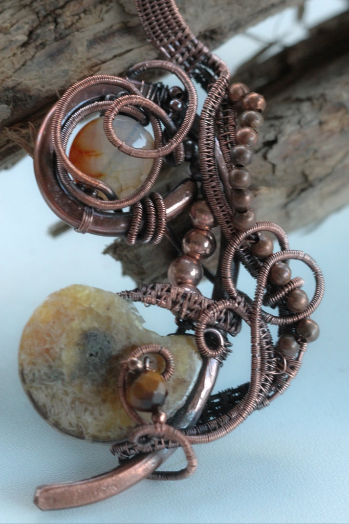 Hammered Copper Wire Quartz Shell Pendant | LACE Creations